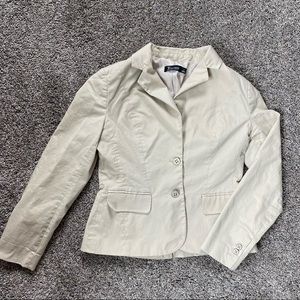 New York & Company Blazer Size 6P in Beige